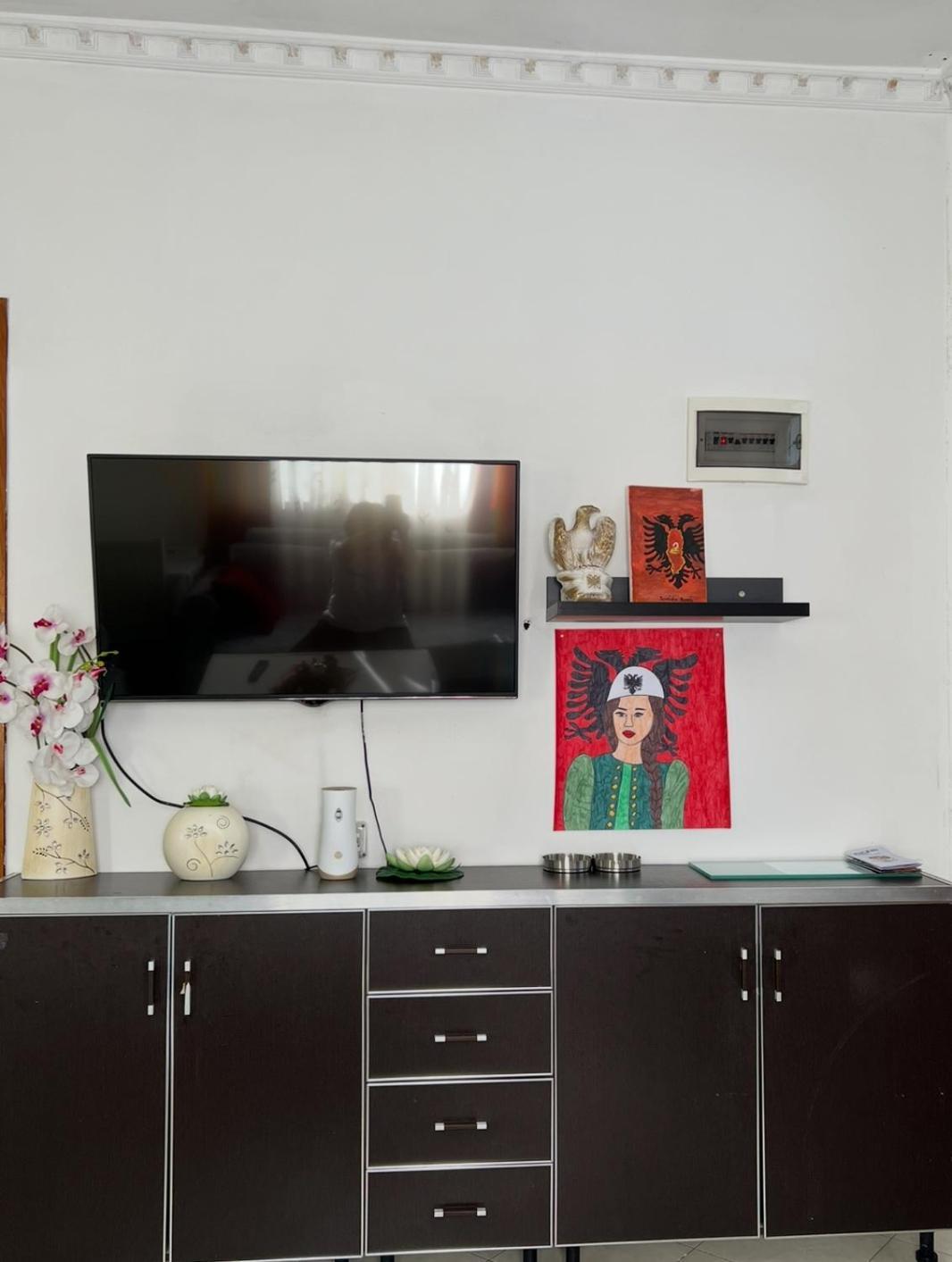 Ersi Apartment Durrës Buitenkant foto
